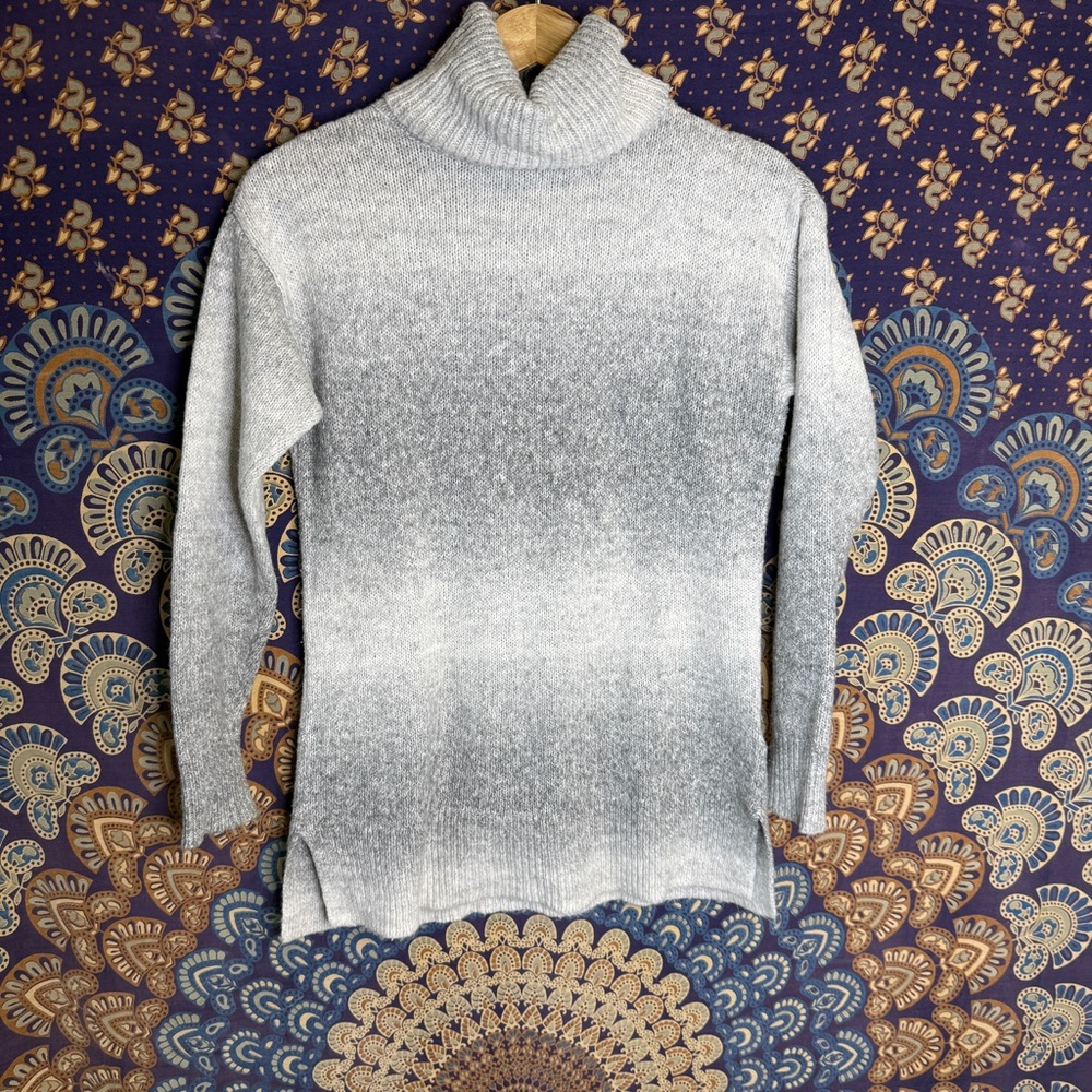 🦋5/20$🦋 heavy knit turtleneck sweater
